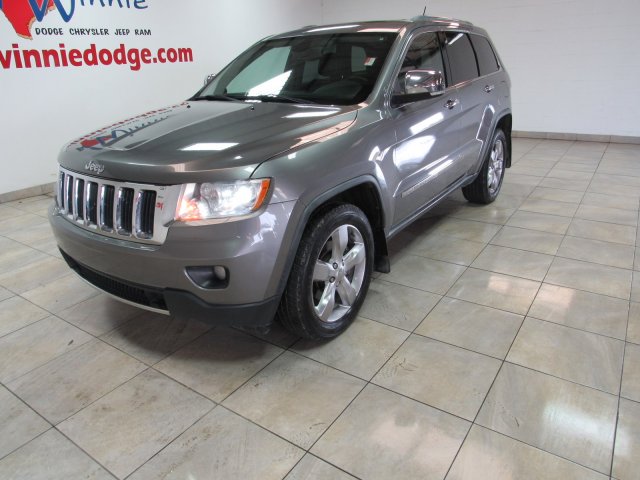 Pre Owned 2011 Jeep Grand Cherokee Limited Leather W Nav System Sunroof With Navigation 4wd