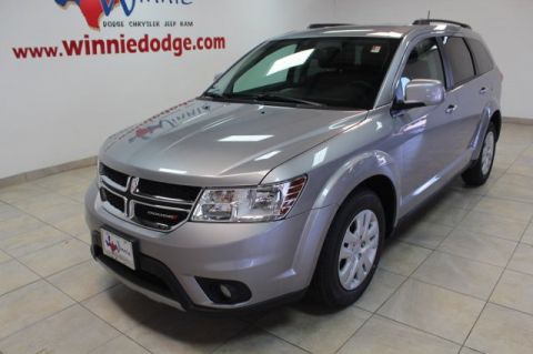 New 2019 DODGE Journey SE